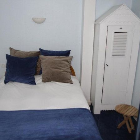 Hotel Le Suroit Perros-Guirec Buitenkant foto